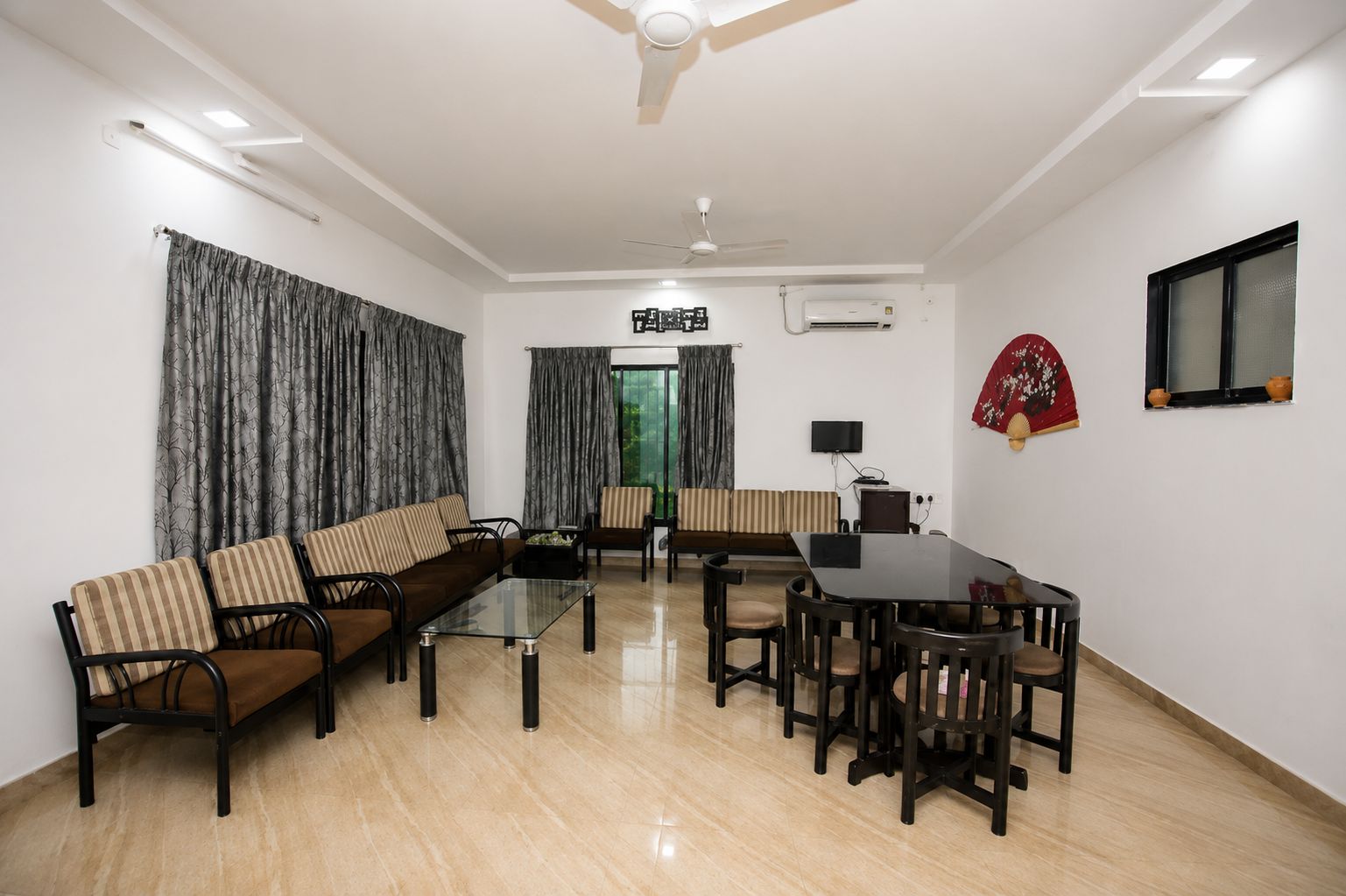 Mars Bungalow indoor