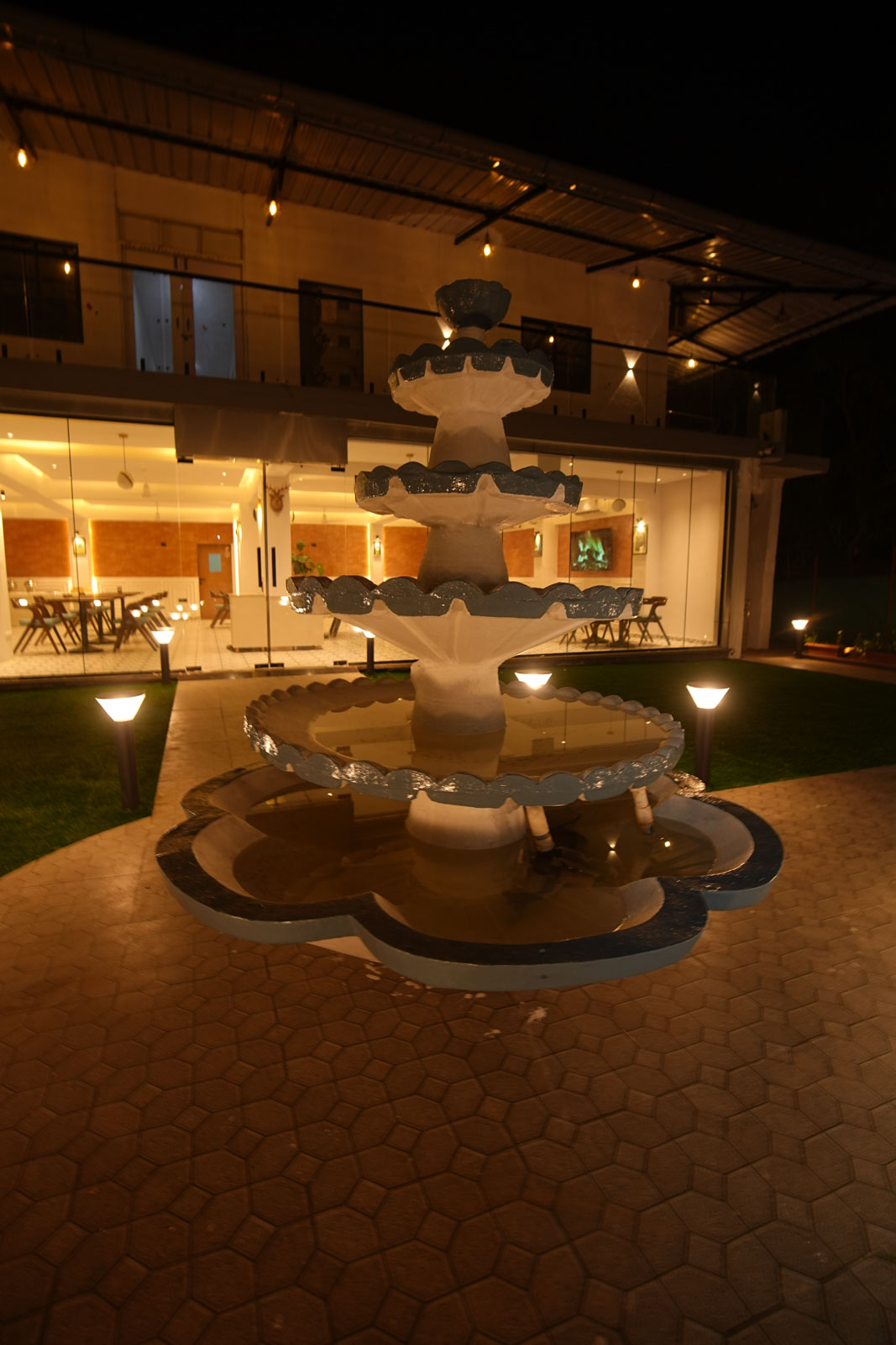 restraunt 3-45